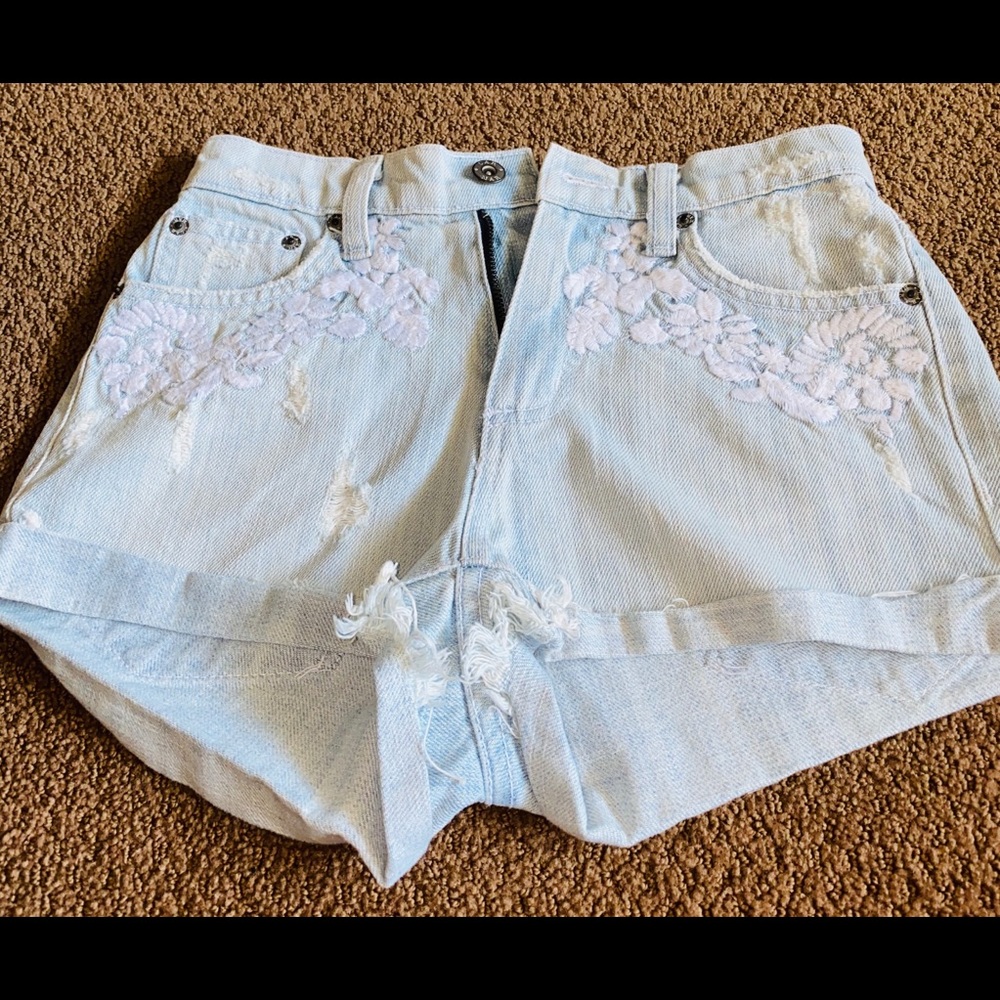 LF High Waisted Short Shorts